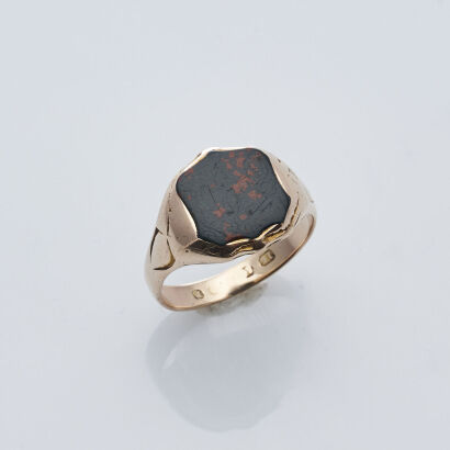 15ct Vintage Blood Stone Ring