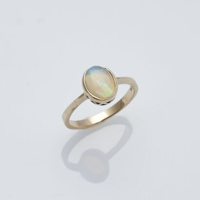 9ct Opal Ring