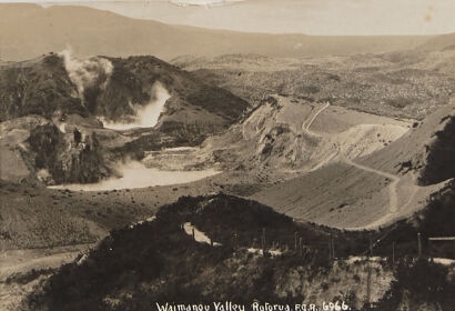 PHOTOGRAPHIC POSTCARD Waimangu Valley, Rotorua