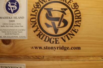 (12) 2009 Stonyridge Larose, Waiheke