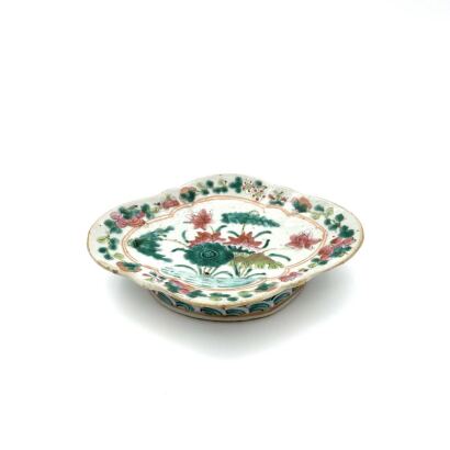 A Chinese Late Qing Dynasty Famille Rose 'Floral' Dish