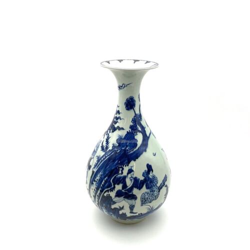 A Large Chinese Blue and White Vase