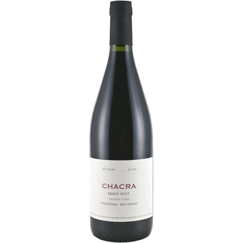 (1) 2009 Bodega Chacra 1932 Pinot Noir