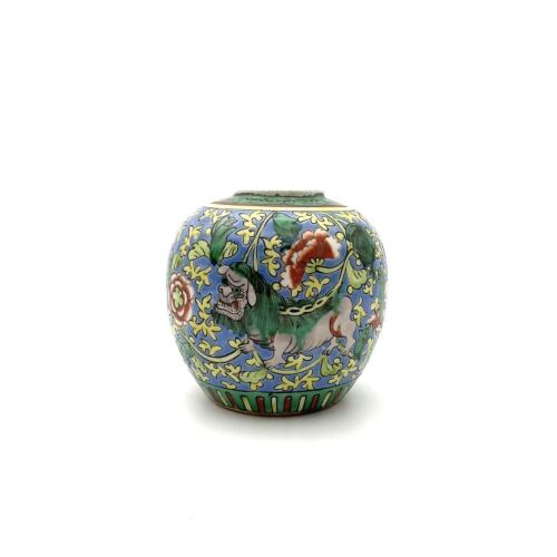 A Chinese Qing Dynasty Famille Verte 'Lion' Jar