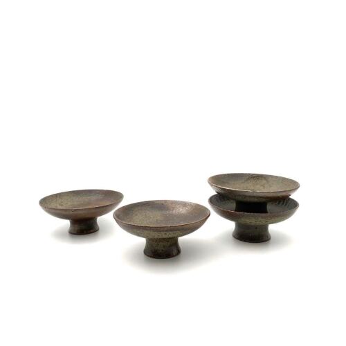 Four Stem Dishes