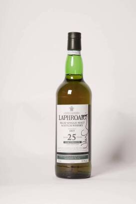 (1) Laphroaig aged 25 years (2008 edition)