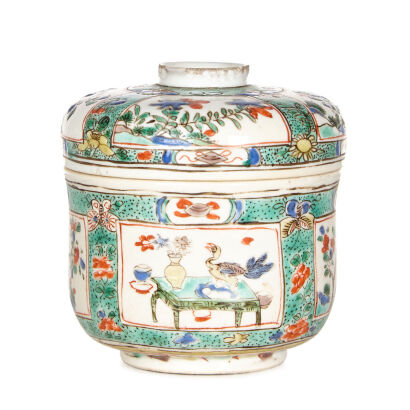 A Chinese Qing Dynasty Kangxi Period Famille Verte Lidded Jar