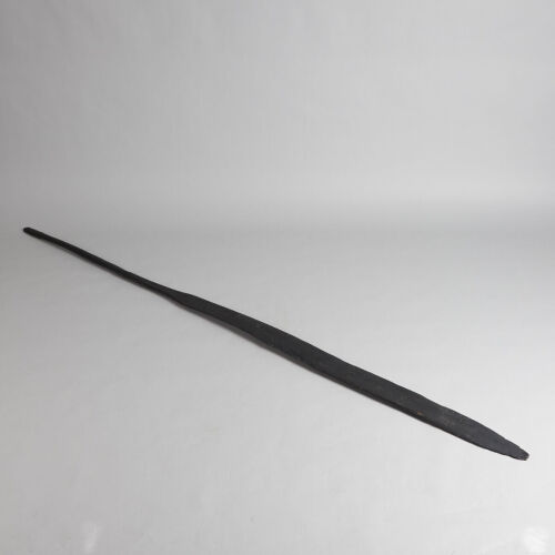 A Pre European Waka Hoe