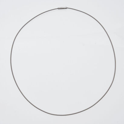 18ct White Gold Mappin & Webb Wire Necklace