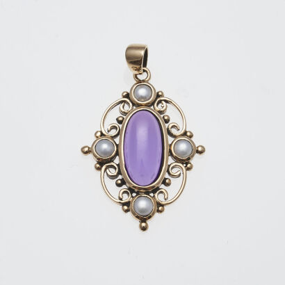 9ct Cabochon Amethyst and Pearl Pendant