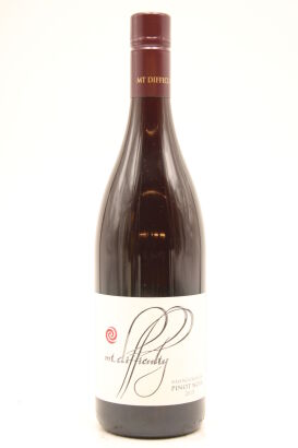 (1) 2015 Mt Difficulty Pinot Noir, Bannockburn