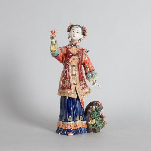 A Chinese Foshan Ceramic Chinese Lady Statue