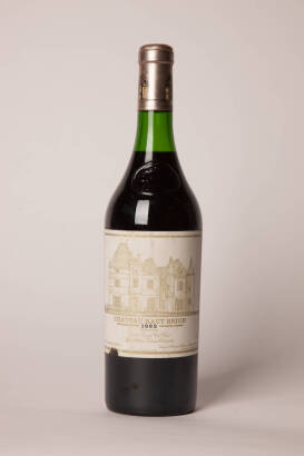 (1) 1982 Chateau Haut Brion, Pessac Leognan