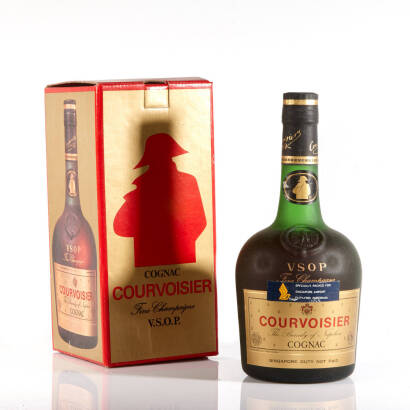 (1) Courvoisier Cognac V.S.O.P Fine Champagne, France, 700ml (boxed)