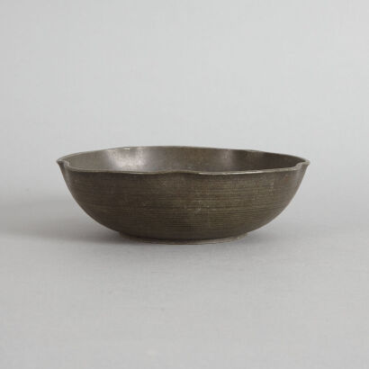 A Chinese Bronze Bowl (Yong Xin Tang Zao Mark)