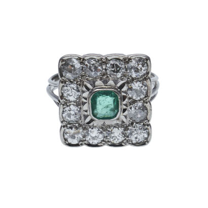 18ct White Gold Vintage Emerald and Diamond Ring