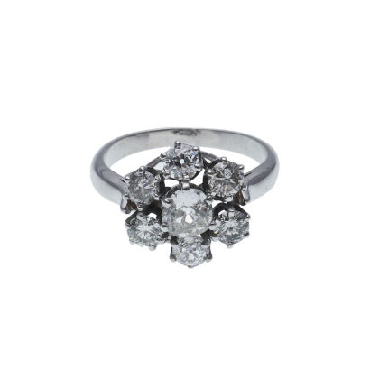 18ct White Gold Vintage Diamond Cluster Ring