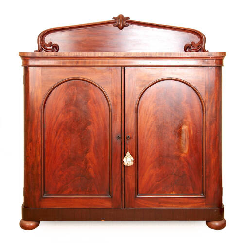 Victorian Mahogany Chiffonier