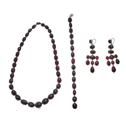 Georgian/Victorian Style Garnet Demiparure Set