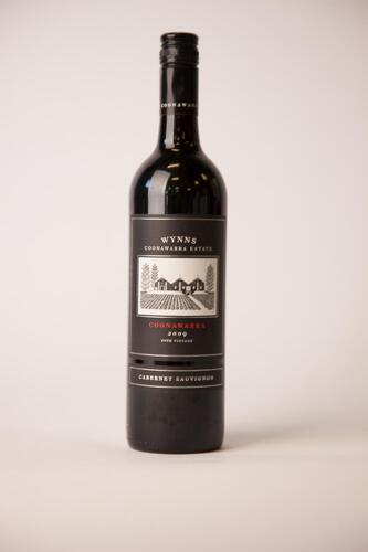 (1) 2009 Wynns Black Label Cabernet Sauvignon, Coonawarra