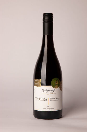 (1) 2014 Martinborough Vineyards , Te Tera Pinot Noir , Martinborough