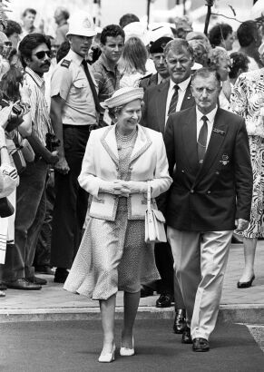 The Commonwealth Games - Auckland 1990. The Queen with Joe MacManemin