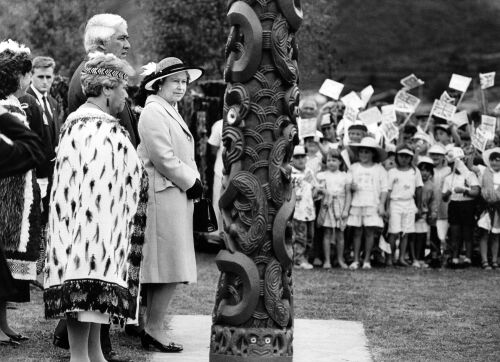 The Queen and Sir Paul Reeves at Waikawa Marae