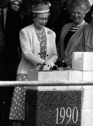 Queen Elizabeth at the Mary Potter Hospice