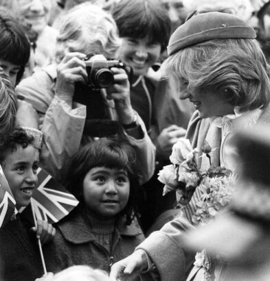 Lady Diana wins the crowd - Auckland 1983