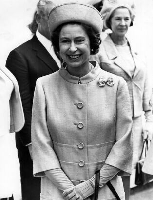 The Queen in Civic Square, Wellington