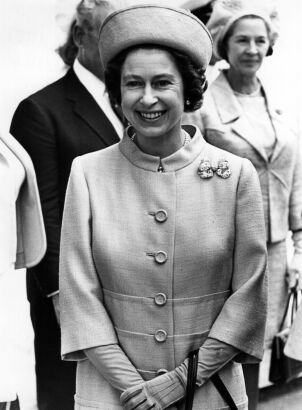 The Queen in Civic Square, Wellington