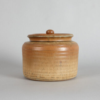 A Barry Hockenhull Lidded Jar