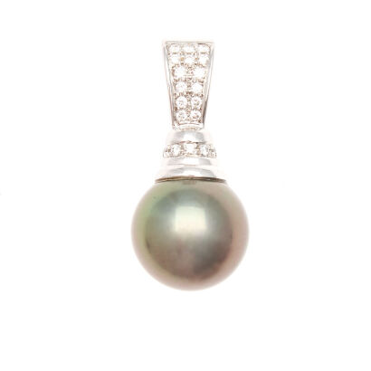 18ct Gold Tahitian Pearl and Diamond Enhancer