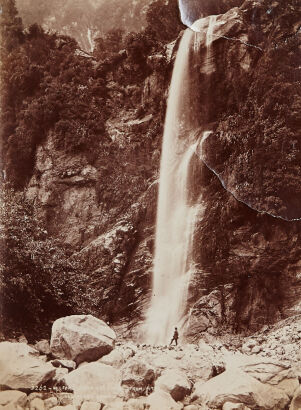 BURTON BROS Milford Sound