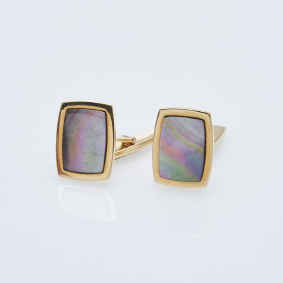 18ct Mother of Pearl Cuff-links