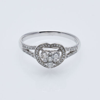 18ct Heart Shaped Diamond Cluster Ring