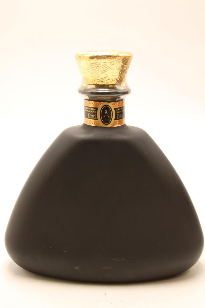 1) 1947 Johnnie Walker Excelsior bottled in 1997, 43% ABV 1) 1947 Johnnie Walker Excelsior bottled in 1997, 43% ABV