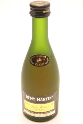 (1) Remy Martin VSOP Miniatures, 40% ABV, 50ml