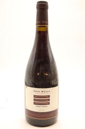 (1) 2001 Nga Waka Pinot Noir, Martinborough