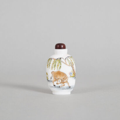 A Chinese Peking Glass and Famille Rose 'Cow' Snuff Bottle (Gu Yue Xuan Mark)