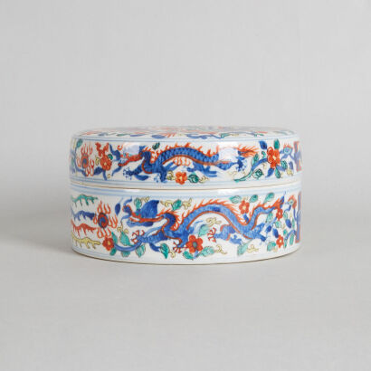 A Chinese Underglazed-Blue and Famille Verte 'Dragon' Lidded Box (Da Ming Jiajing Nian Zhi Mark)