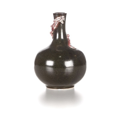 A Chinese Black-Glazed 'Dragon' Vase