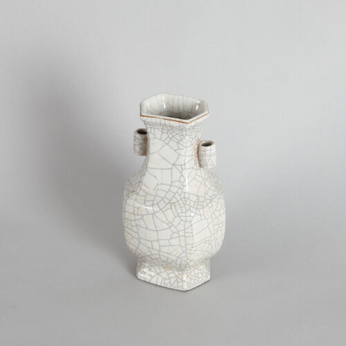 A Chinese Large Crackle-glazed Hexagonal Vase (Da Qing Qianlong Nian Zhi Mark)
