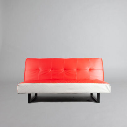 A Retro Style Sofa Day Bed