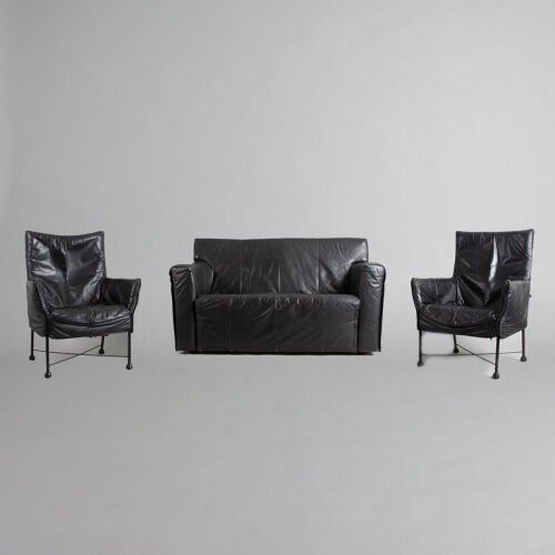 An Italian Leather Lounge Suite