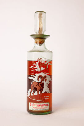 (1) Old Fitzgerald Bourbon Whiskey Prime Wildlife American Bighorn Decanter 4/5 quart