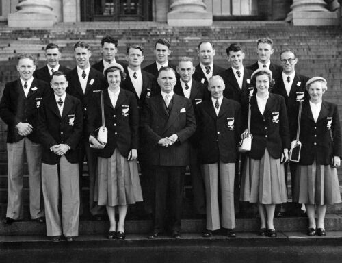 Members of the New Zealand Olympic team photographed with Prime Minister Holland on Parliament steps, 1952