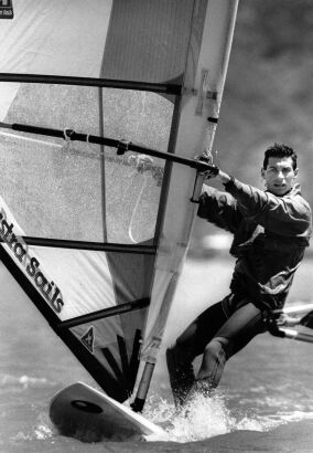 PHIL REID Olympic sailboard champion Bruce Kendall at Pauatahanui, 1988