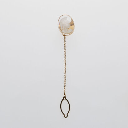 18ct Roman Glass Tie Pin