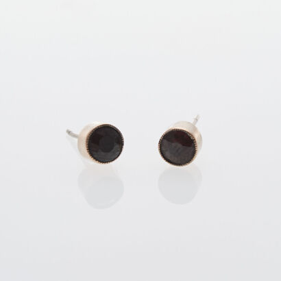 9ct Rose Gold Garnet Stud Earrings